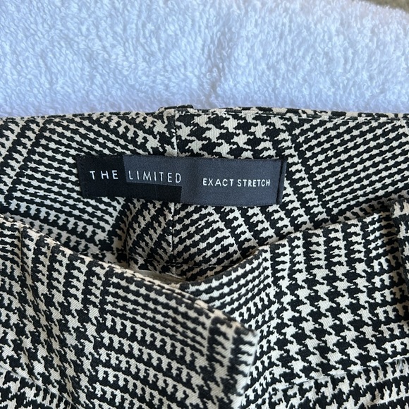 Houndstooth Straight Leg Pants - Picture 2 of 3